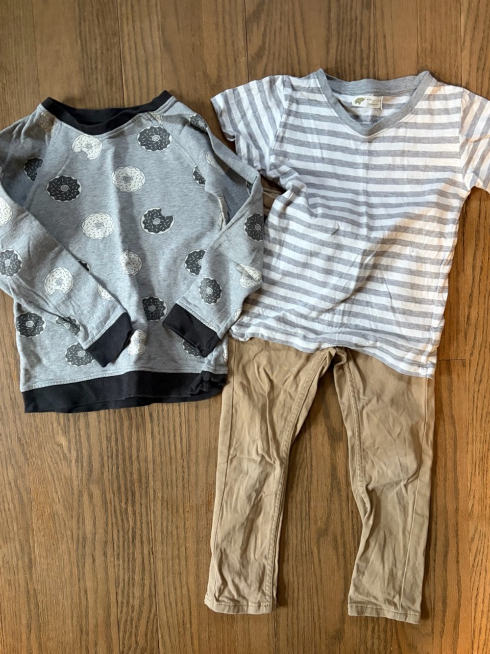 Boys 4T outfit with pants, tshirt and sweatshirt
